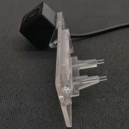 Camera video auto dedicata pentru mersul cu spatele compatibila cu Skoda Fabia 2012/2013 deschidere 120 de grade instalare la b | Ambient Garage